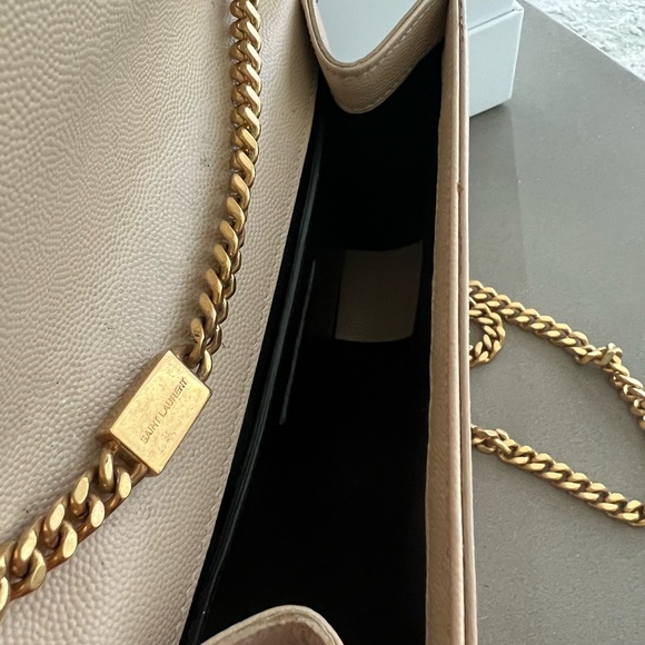 Saint Laurent Small Monogram Kate Bag in Beige - Picture 6 of 11